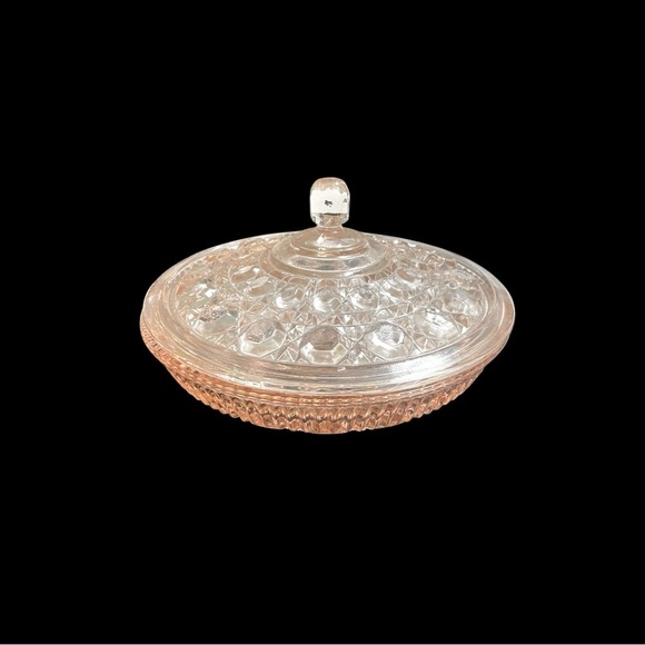Collectible Vintage Federal Glass Co. Candy Dish - Pink Indiana Windsor - Picture 4 of 6